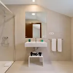 Emete & Coworking By Airnest Hotell 3*