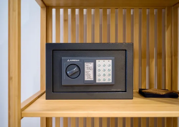 Emete & Coworking By Airnest 3*