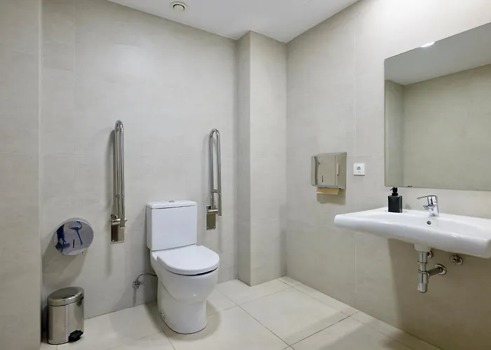 Ξενοδοχείο Emete & Coworking By Airnest 3*