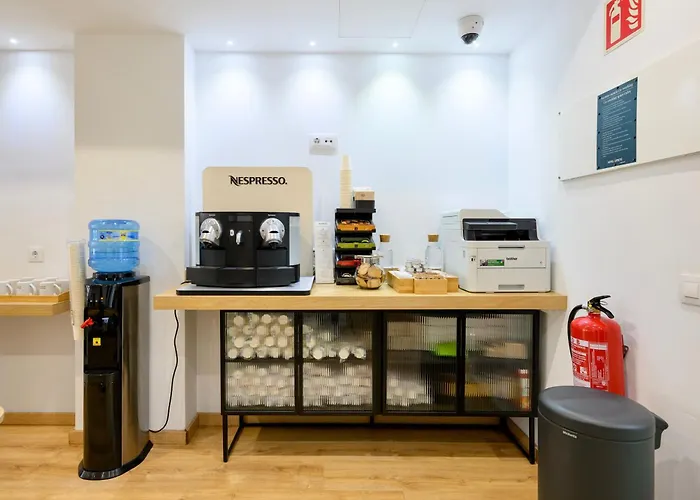 Emete & Coworking By Airnest 3*