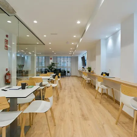 Emete & Coworking By Airnest Отель