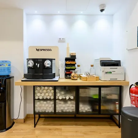 Emete & Coworking By Airnest 3*