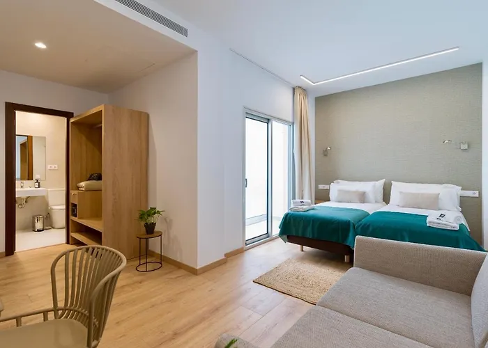 Hotel Emete & Coworking By Airnest 3*